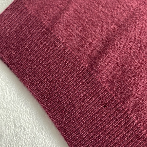 Club Room Fine Cashmere Knit V Neck Pullover Sweater Vest (Burgundy) - Picture 15 of 16